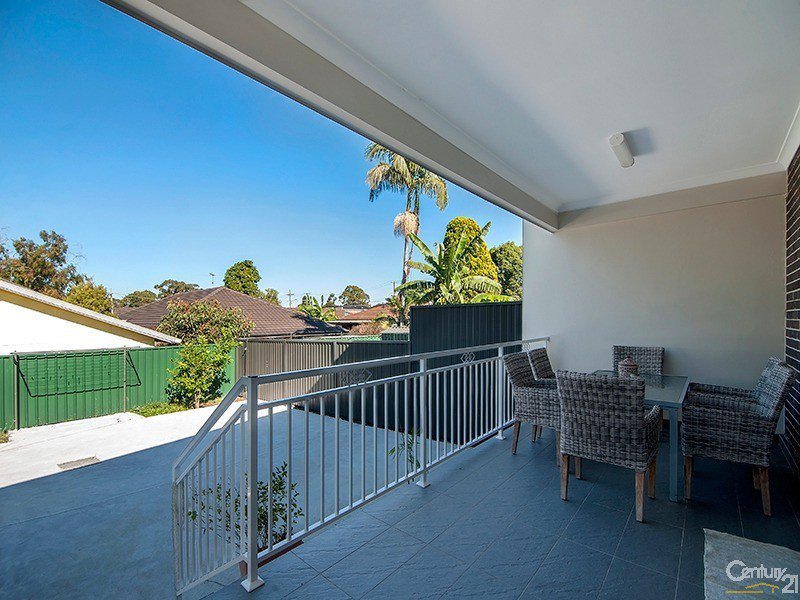 Photo - 1 Harford Avenue, East Hills NSW 2213 - Image 7