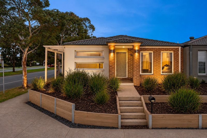Photo - 1 Harrison Way, Pakenham VIC 3810 - Image 1