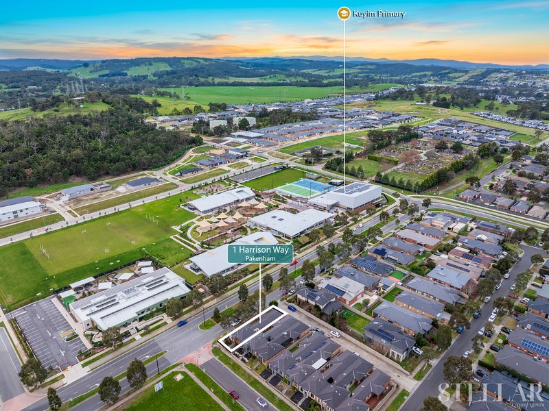 Photo - 1 Harrison Way, Pakenham VIC 3810 - Image 12