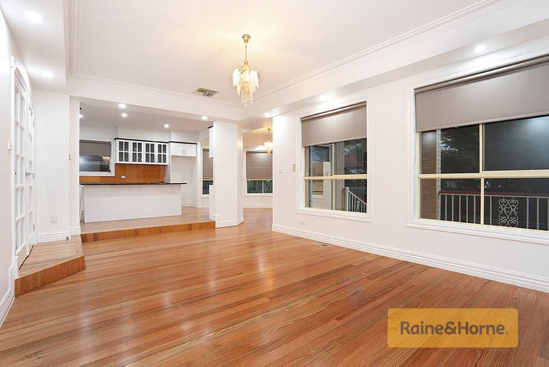 Photo - 1 Harrower Street, Roxburgh Park VIC 3064 - Image 6