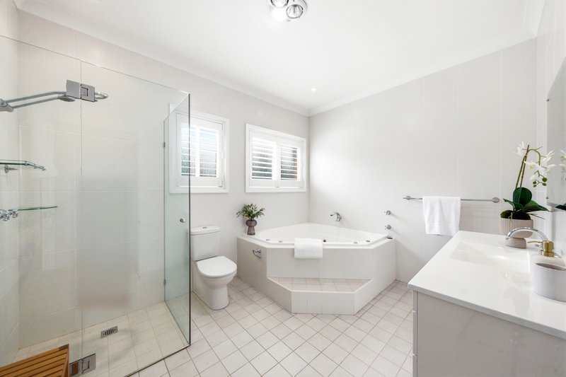 Photo - 1 Harst Place, Belrose NSW 2085 - Image 19