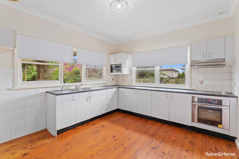 Photo - 1 Hart Street, Smithfield NSW 2164 - Image 4