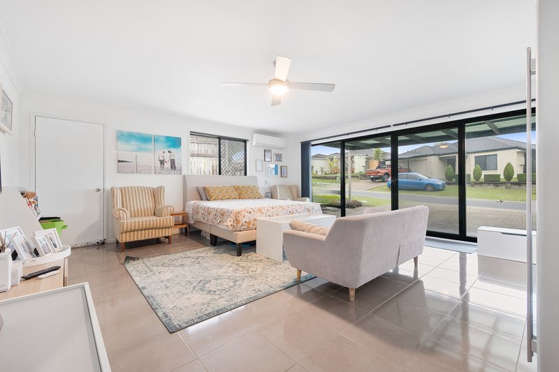 Photo - 1 Hastings Street, Murrumba Downs QLD 4503 - Image 12