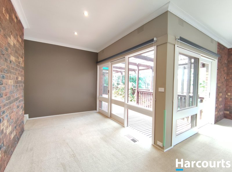 Photo - 1 Hatfield Court, Vermont South VIC 3133 - Image 2
