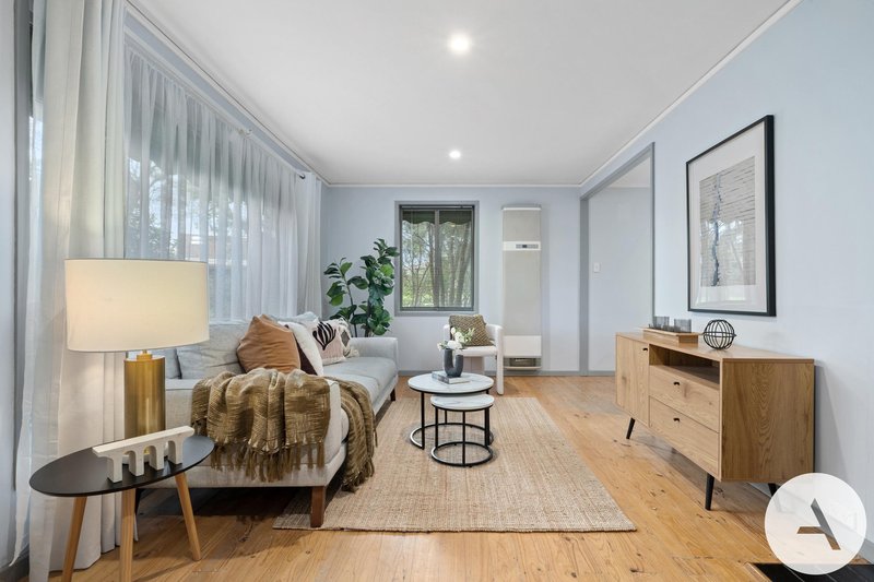 Photo - 1 Hayter Place, Page ACT 2614 - Image 2