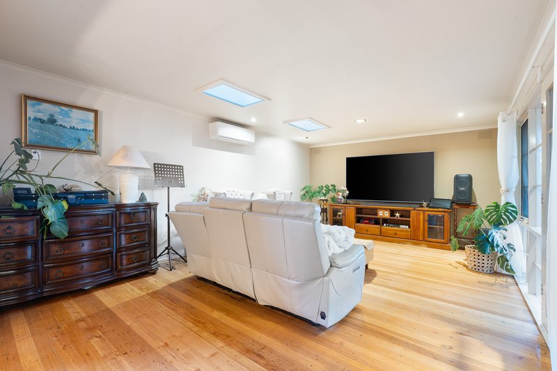 Photo - 1 Head Court, Vermont South VIC 3133 - Image 5