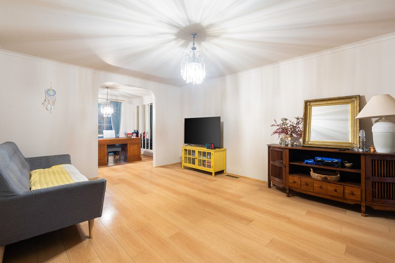 Photo - 1 Head Court, Vermont South VIC 3133 - Image 6