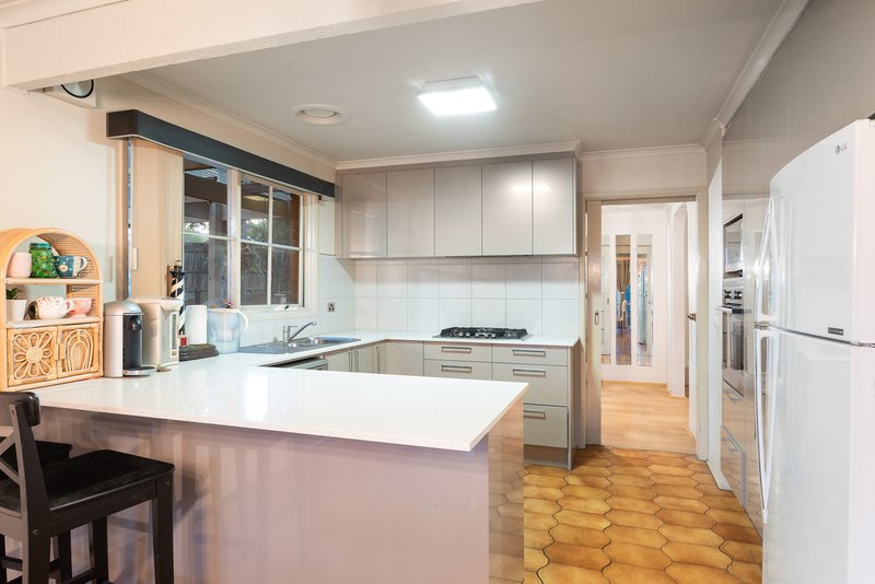 Photo - 1 Head Court, Vermont South VIC 3133 - Image 9