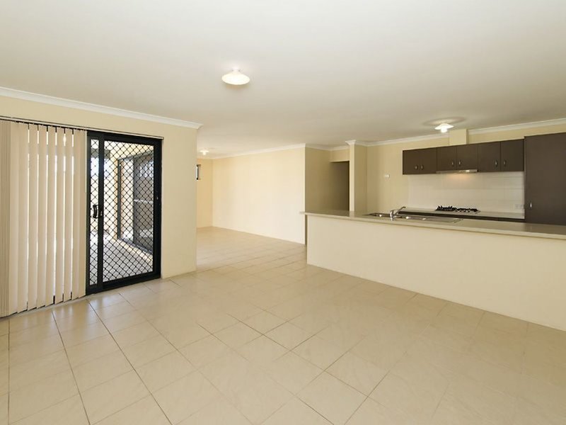 Photo - 1 Heaney Way, Canning Vale WA 6155 - Image 4