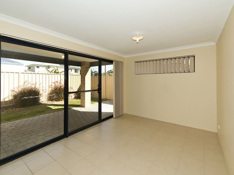 Photo - 1 Heaney Way, Canning Vale WA 6155 - Image 6