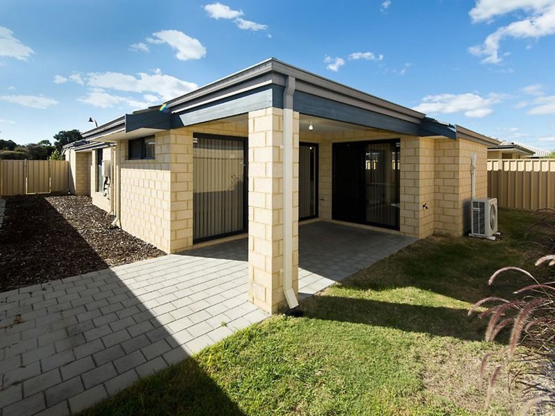 Photo - 1 Heaney Way, Canning Vale WA 6155 - Image 11