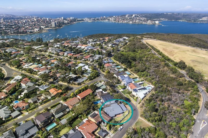 Photo - 1 Heathcliff Crescent, Balgowlah Heights NSW 2093 - Image 5