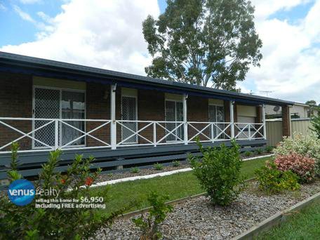 Photo - 1 Helen Street, North Booval QLD 4304 - Image 11