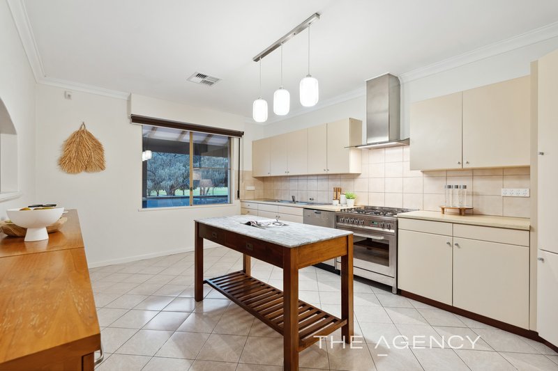 Photo - 1 Helsall Court, Sorrento WA 6020 - Image 13