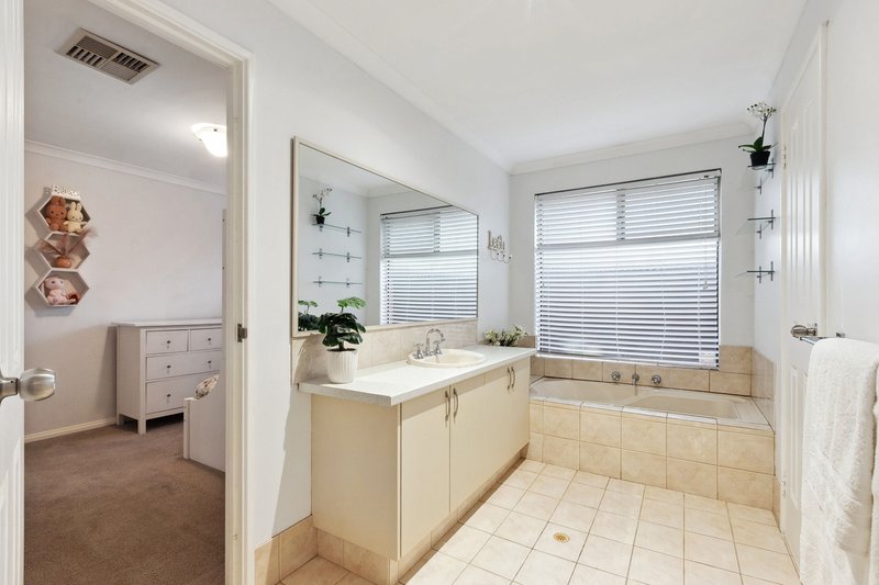 Photo - 1 Henrietta Court, Coogee WA 6166 - Image 27