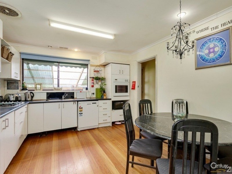 Photo - 1 Herbert Street, Croydon VIC 3136 - Image 3