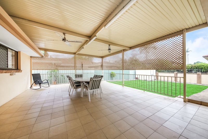 Photo - 1 Hewton Court, Wishart QLD 4122 - Image 11