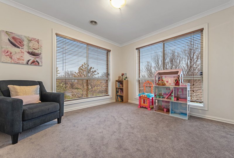 Photo - 1 Hibernia Place, Craigieburn VIC 3064 - Image 14