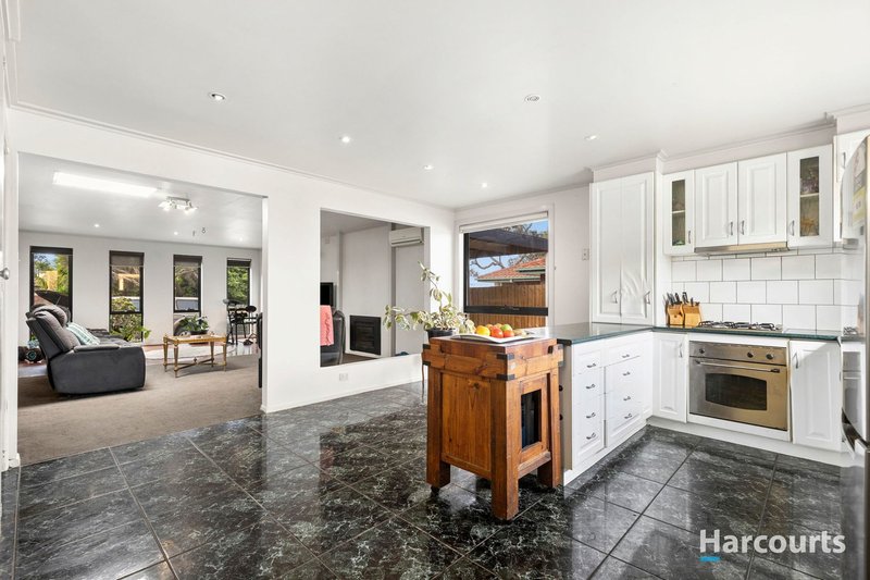 Photo - 1 Highmont Drive, Belmont VIC 3216 - Image 2