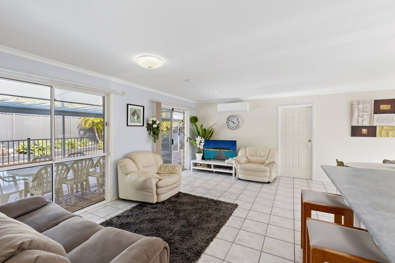 Photo - 1 Hillgrove Court, Oxenford QLD 4210 - Image 14
