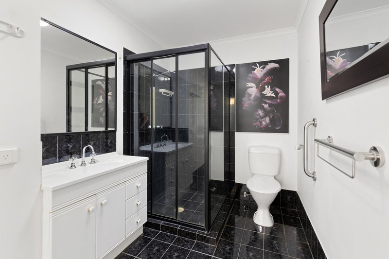 Photo - 1 Hillgrove Court, Oxenford QLD 4210 - Image 18