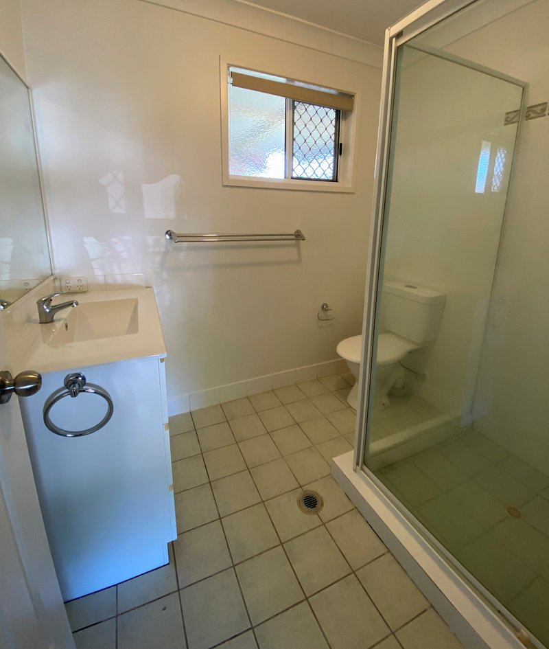 Photo - 1 Holland Crescent, Wynnum West QLD 4178 - Image 6