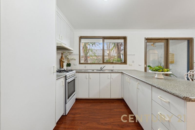 Photo - 1 Holt Place, Pakenham VIC 3810 - Image 11