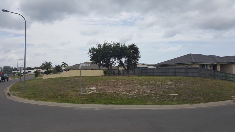 Photo - 1 Honey Myrtle Close, Burrum Heads QLD 4659 - Image 7