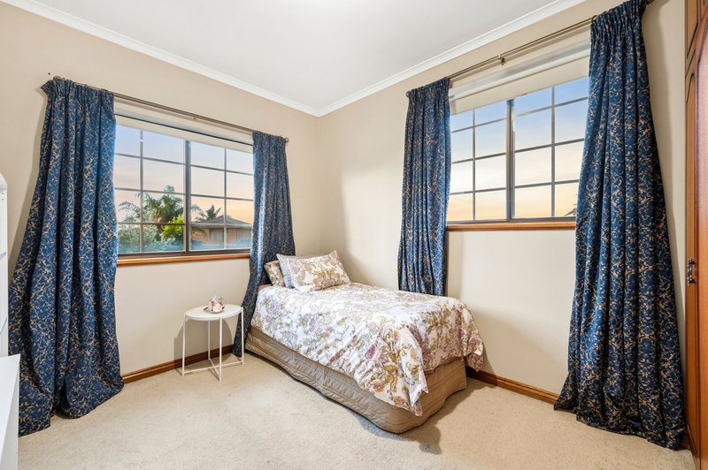 Photo - 1 Honolulu Grove, West Lakes SA 5021 - Image 16