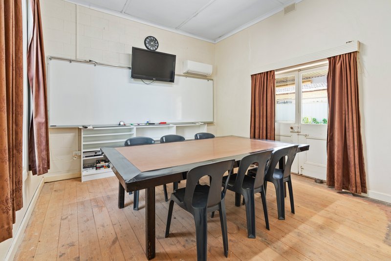 Photo - 1 Hooper Road, Strathalbyn SA 5255 - Image 17