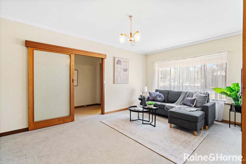 Photo - 1 Hooper Road, Strathalbyn SA 5255 - Image 3