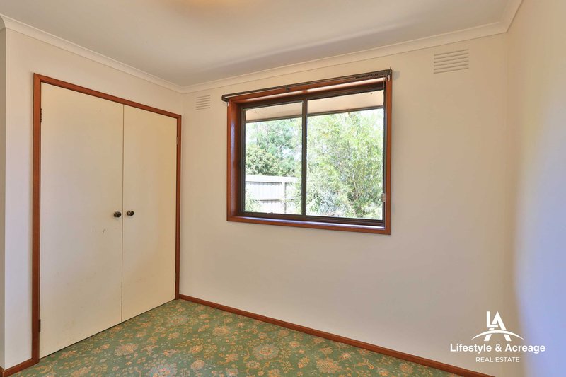Photo - 1 Hosking Court, Pakenham VIC 3810 - Image 5