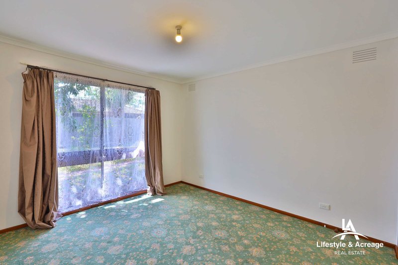 Photo - 1 Hosking Court, Pakenham VIC 3810 - Image 7