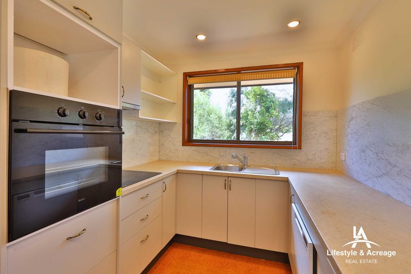 Photo - 1 Hosking Court, Pakenham VIC 3810 - Image 8