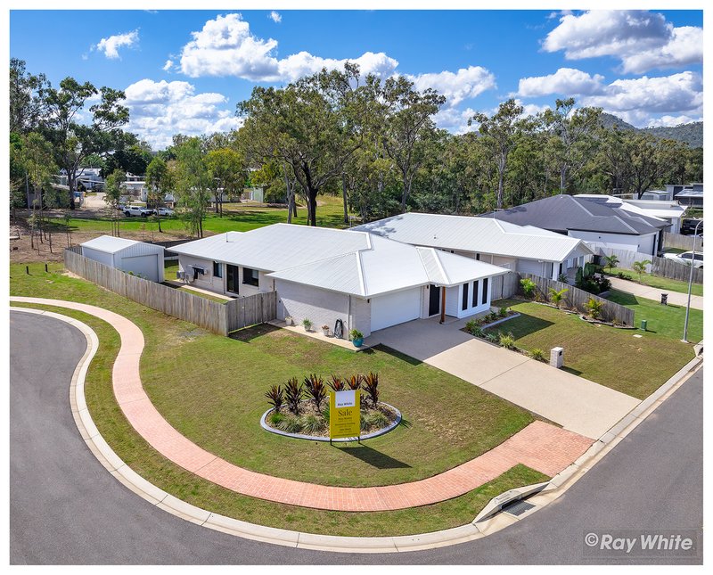 Photo - 1 Hovea Court, Norman Gardens QLD 4701 - Image 35