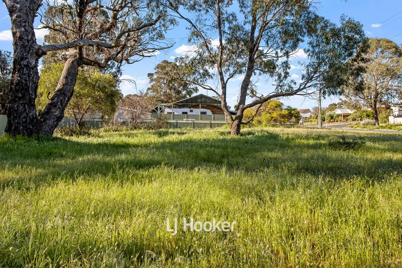 Photo - 1 Hovea Street, Myalup WA 6220 - Image 4