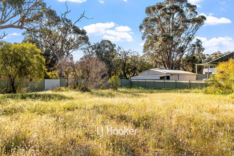 Photo - 1 Hovea Street, Myalup WA 6220 - Image 6