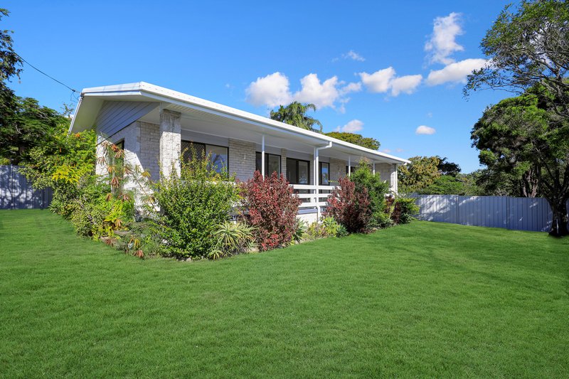 Photo - 1 Howard Street, Urangan QLD 4655 - Image 3