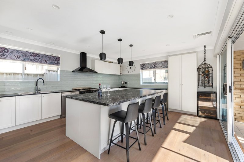 Photo - 1 Hudson Close, Turramurra NSW 2074 - Image 2