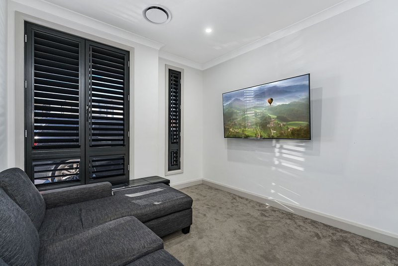 Photo - 1 Hungerford Street, Catherine Field NSW 2557 - Image 6