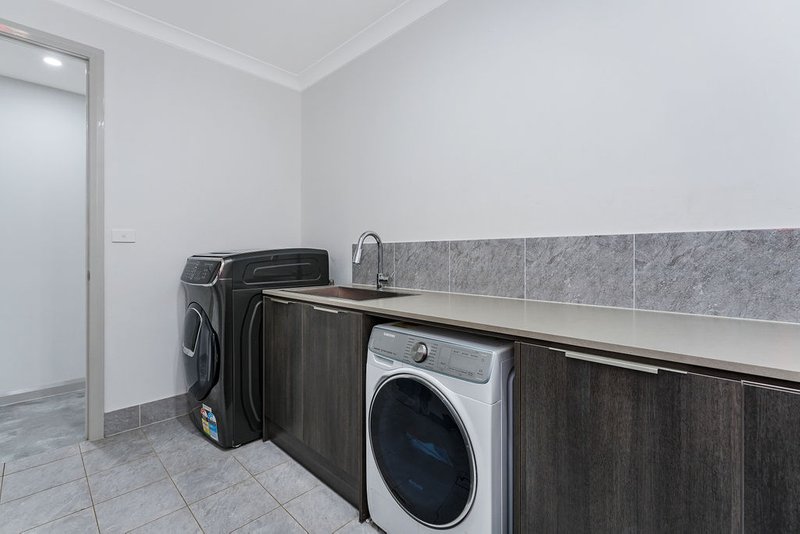 Photo - 1 Hungerford Street, Catherine Field NSW 2557 - Image 9
