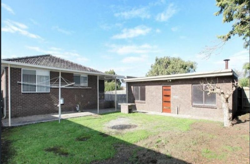 Photo - 1 Huntingdale Court, Craigieburn VIC 3064 - Image 6