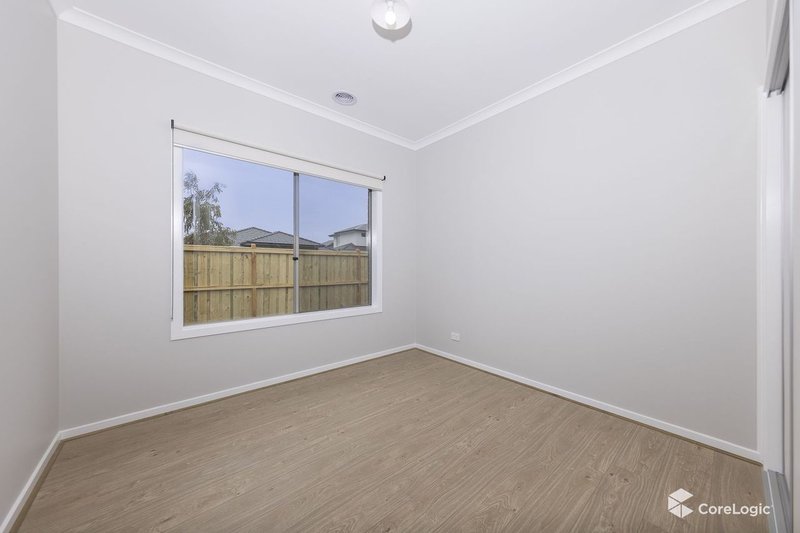 Photo - 1 Hyde Way, Donnybrook VIC 3064 - Image 11