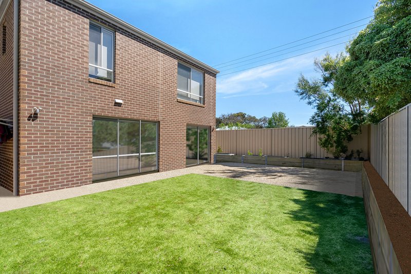 Photo - 1 Ikara Street, Mornington VIC 3931 - Image 9