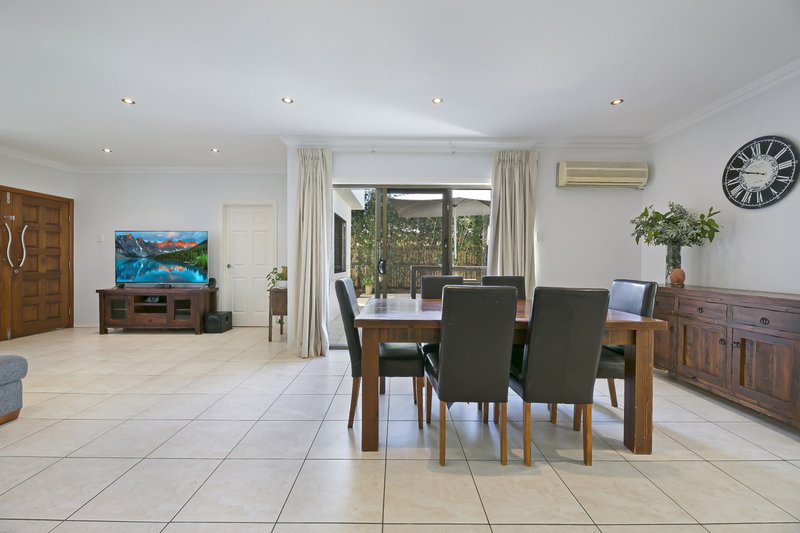 Photo - 1 Ilkinia Avenue, Broadbeach Waters QLD 4218 - Image 9