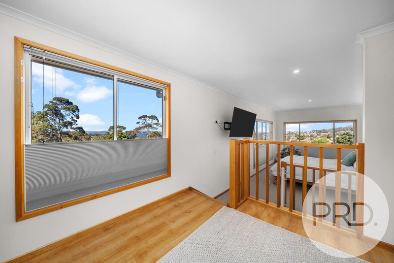 Photo - 1 Illira Way, Blackmans Bay TAS 7052 - Image 5