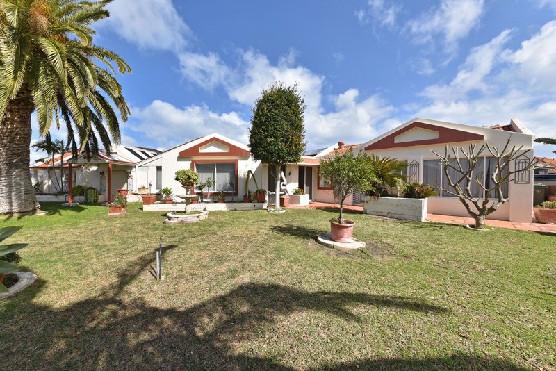 Photo - 1 Irvine Cove, Mindarie WA 6030 - Image 4