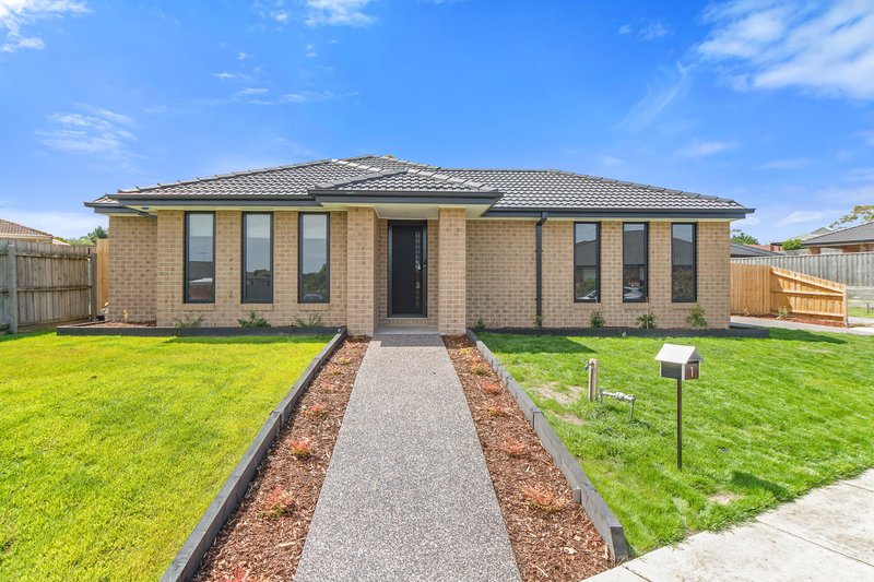 1 Isa Court, Langwarrin VIC 3910