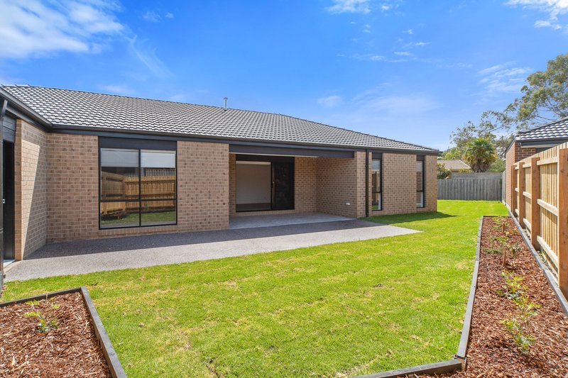 Photo - 1 Isa Court, Langwarrin VIC 3910 - Image 10