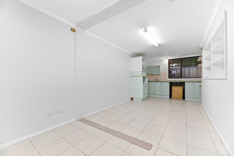 Photo - 1 Isaac Smith Crescent, Endeavour Hills VIC 3802 - Image 15